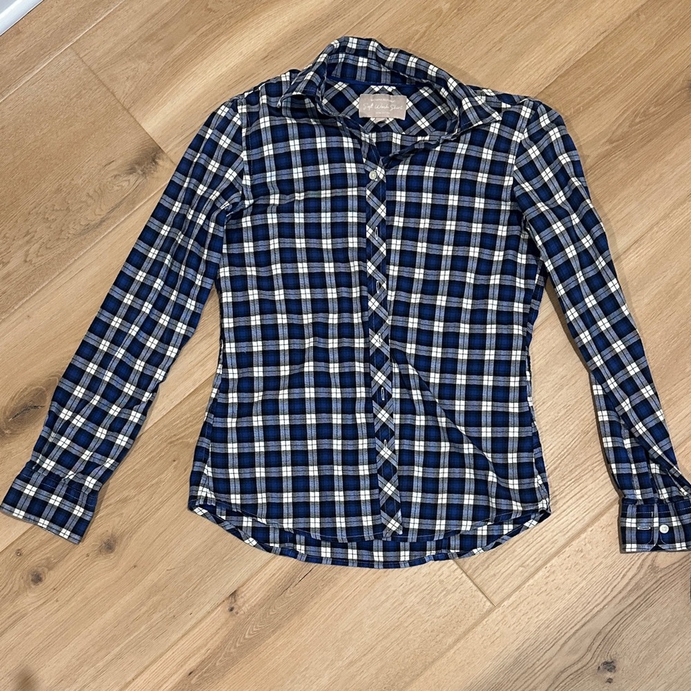 Banana Republic Blue and White Plaid Button Down Shirt